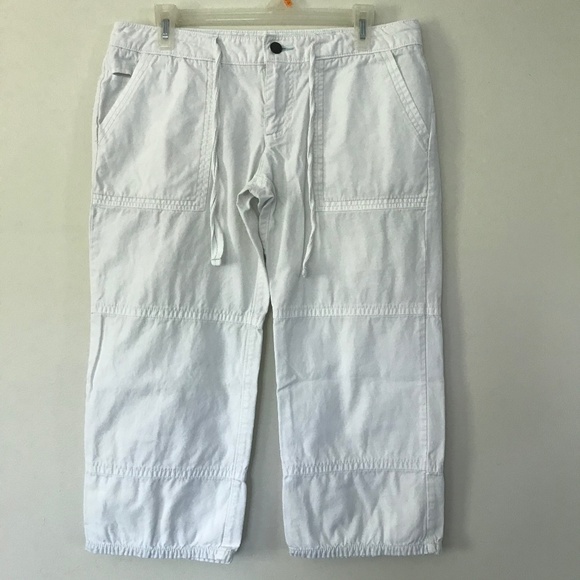 American Eagle Outfitters Pants - ☀5/30$!! EUC American Eagle Cargo Style Crop/Capri Pants